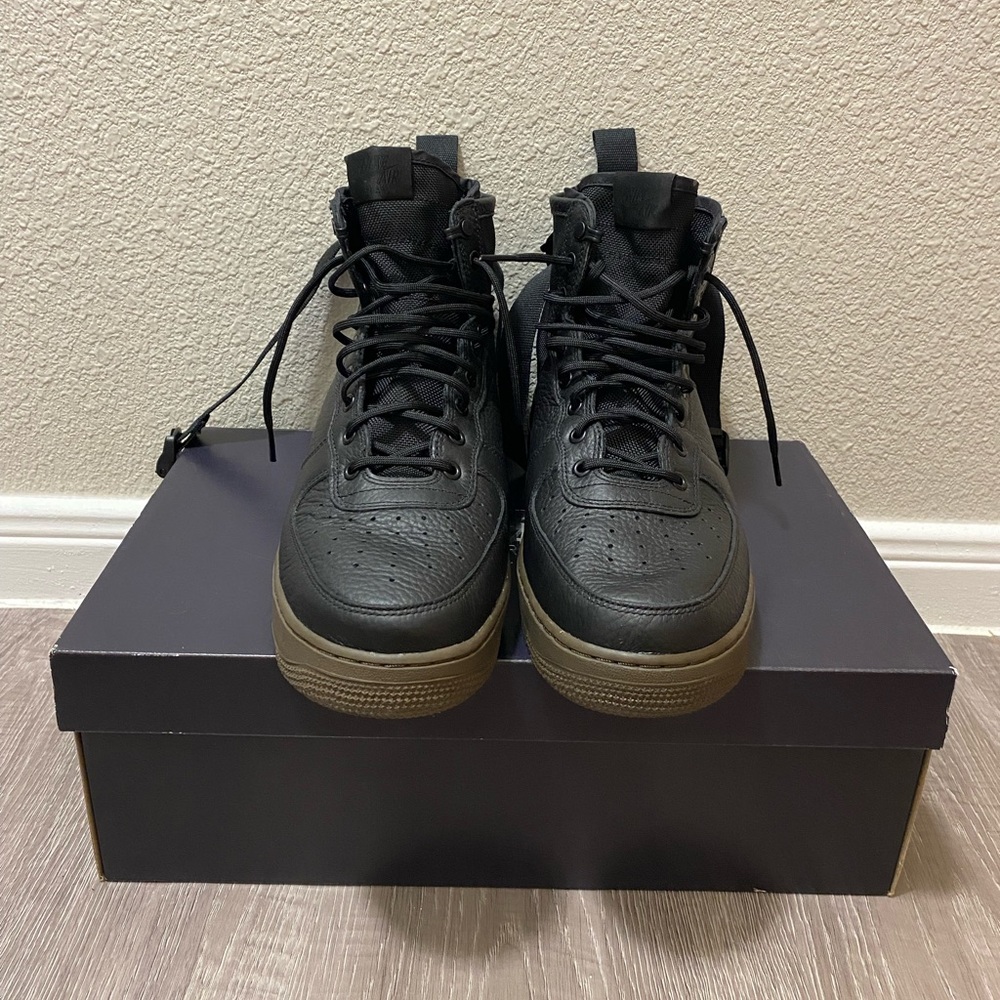 NIKE SF AF1 Mid Hazel MENS size:13